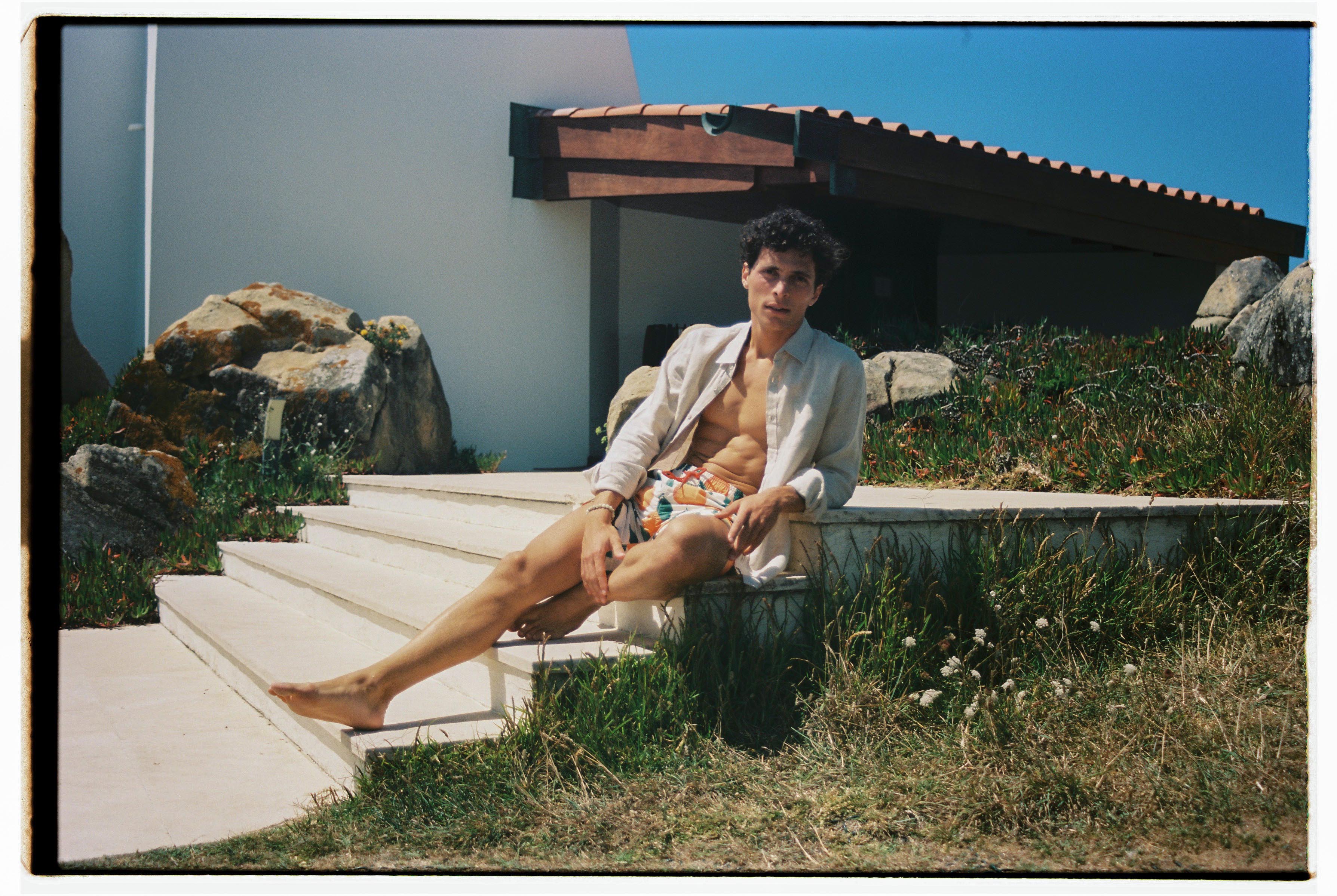 5 must-have items for any mans summer wardrobe 2023